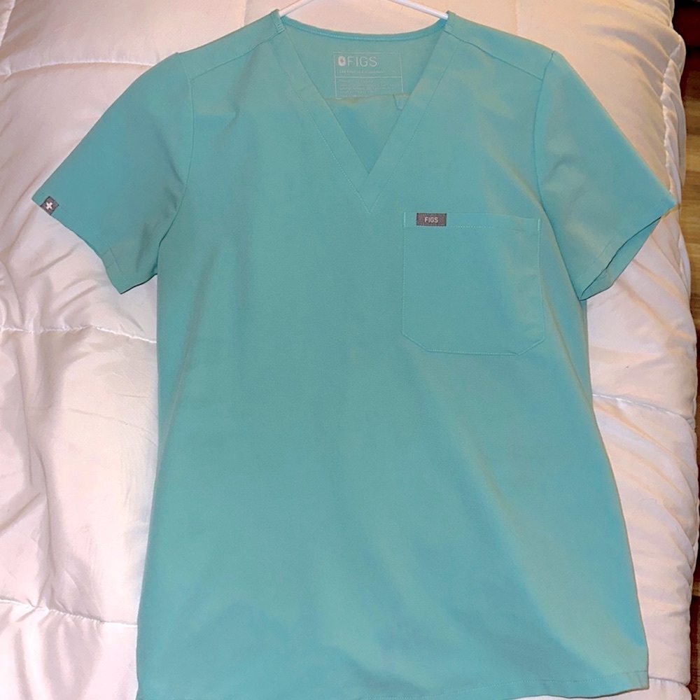 Catarina Figs scrub top